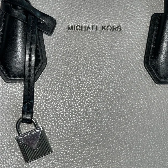 MichaelKors Mercer Tricolor Gray Black white Leather Handbag Shoulder purse tote - Picture 9 of 17